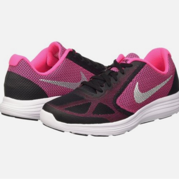 Nike Revolution 3 Running Shoe Hot Pink & Black Sneaker w Silver Reflective Logo - Picture 1 of 10